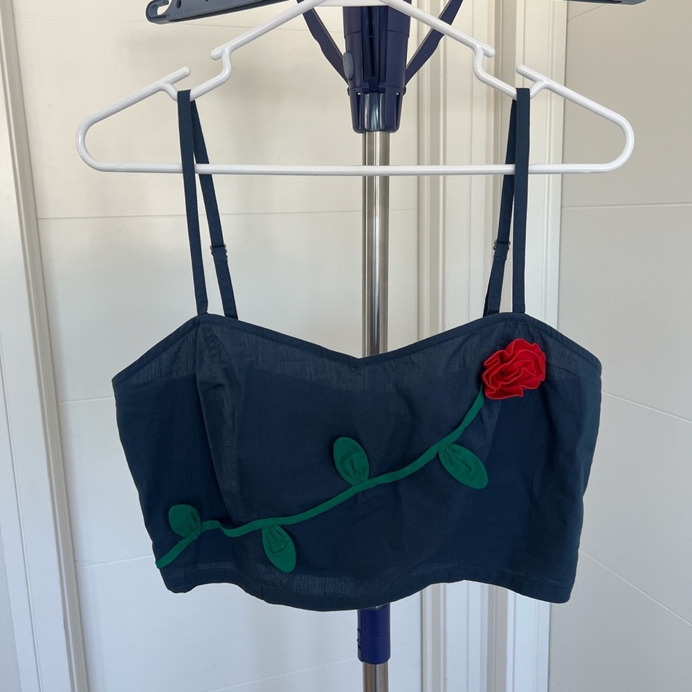 Samantha Pleet top size 6